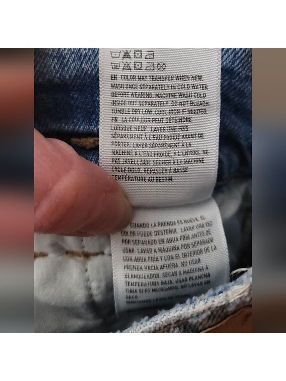 American Eagle Ripped Wide-Leg Jeans - Picture 8 of 9